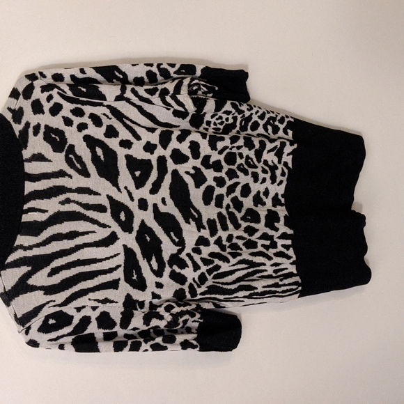 Zebra Print Sweater Large - Picture 5 of 5